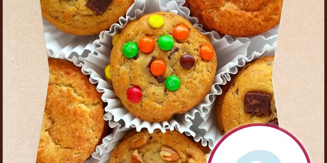 Large Cookie Box