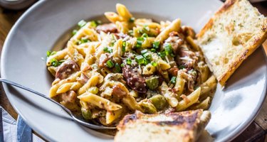 Mouton's Bistro & Bar