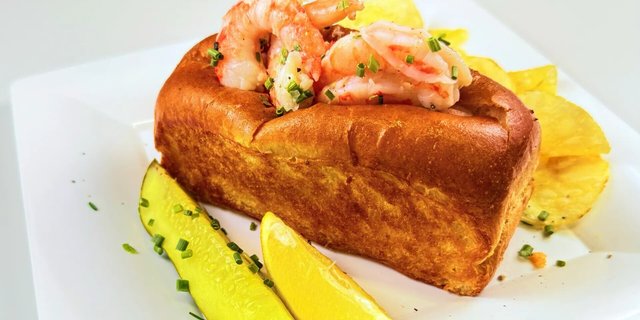 Garlic Shrimp Roll