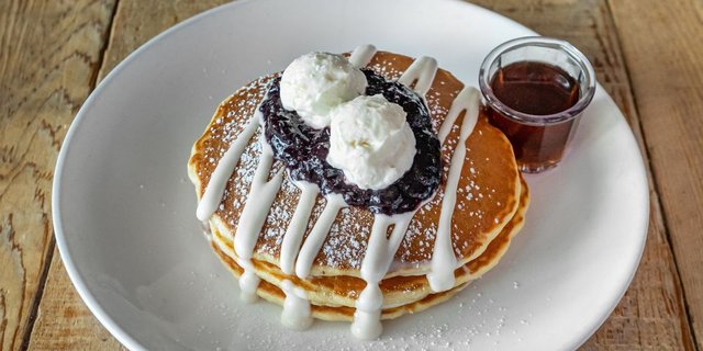 Lemon Ricotta Buttermilk Pancakes
