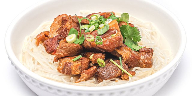 Stewed Pork Rib Noodle Soup