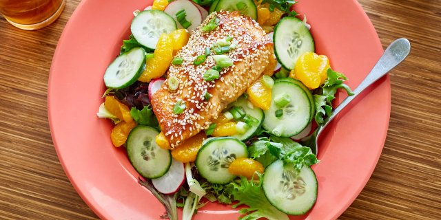 Asian Salmon Salad Bowl