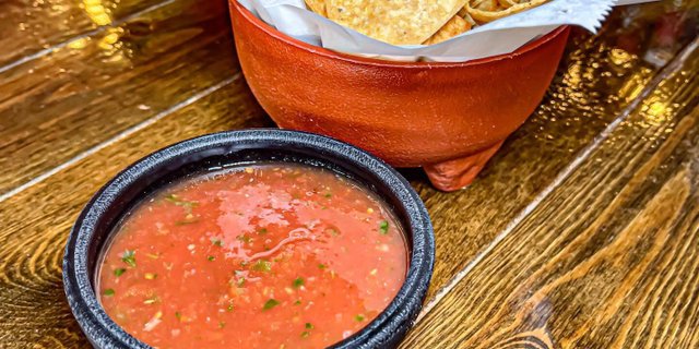 Chips & Salsa