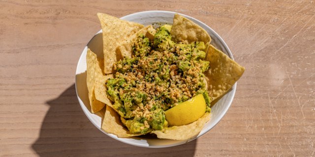 Avocado & Chips Pan