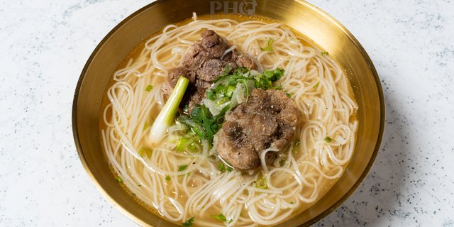 Pho Duoi Bo (Oxtail)