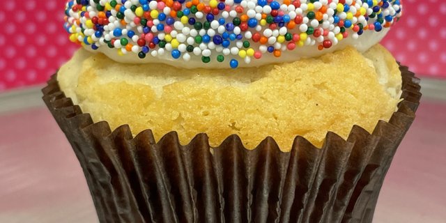 Birthday Cake Cupcake