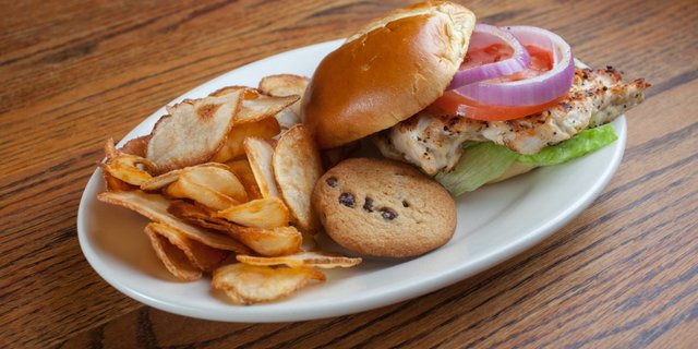 Grilled Chicken Sandwich Boxed Lunch
