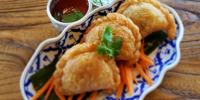 Chicken Curry Puff