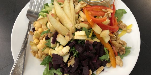 Vegan Chickpea, Arugula & Walnut Salad