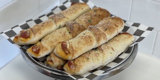Pepperoni Rolls