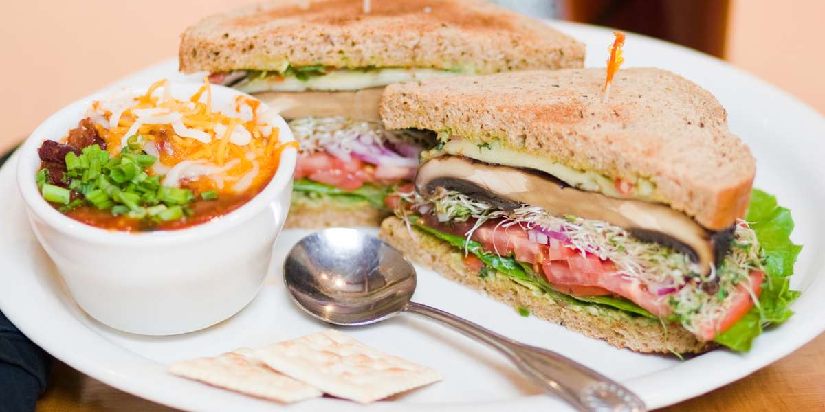 Washington Square Bar & Grill