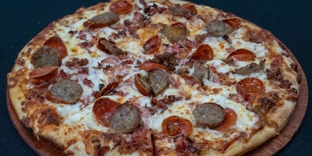 12" Meat Lovers