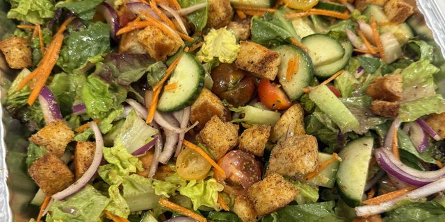 Fresh Garden Salad Tray