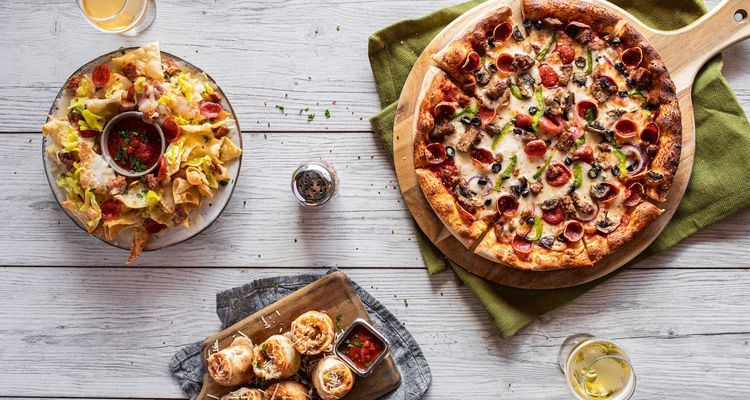 Old Chicago Pizza & Taproom Catering, Hays, KS