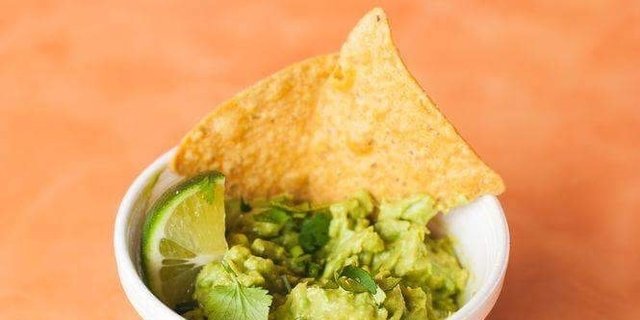Chips & Guacamole