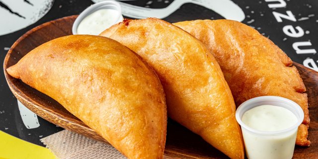 Mechada, Platano & Queso Empanada