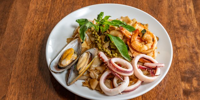 Guay Tiew Pad Kee Mao (Drunken Noodle)