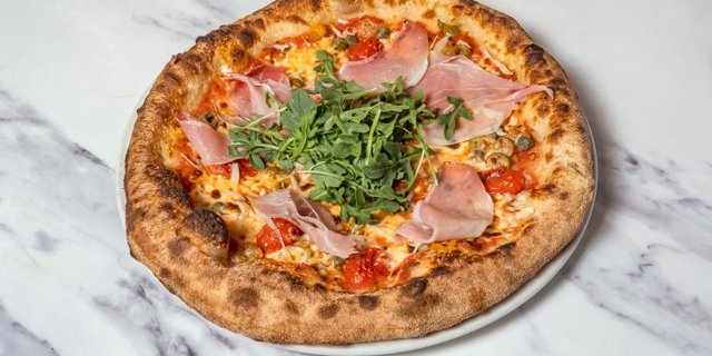 Legacy Prosciutto Pizza