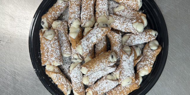 Cannoli Tray