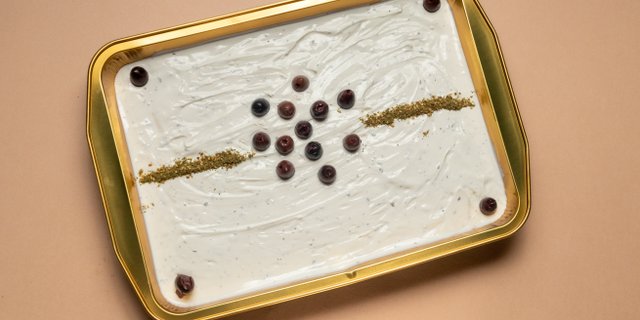 Labneh w/ Garlic
