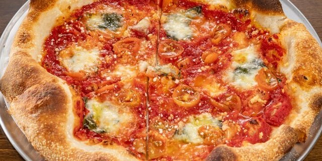 Caprese Pizza