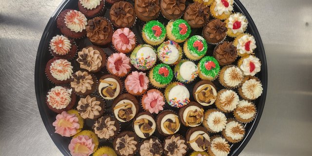 Mini Cupcake Platter