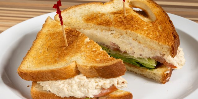 Albacore Tuna Sandwich