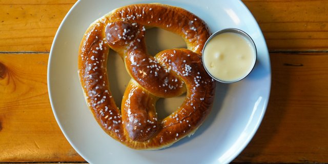 Beer Garden Pretzel