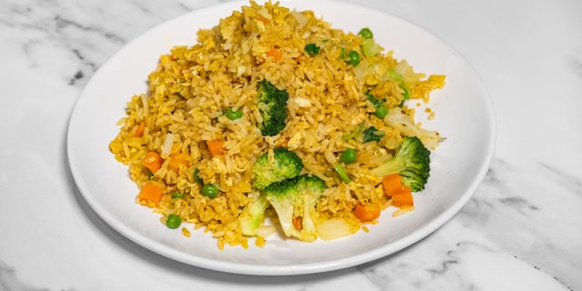 Vegetarian Curry Fried Rice