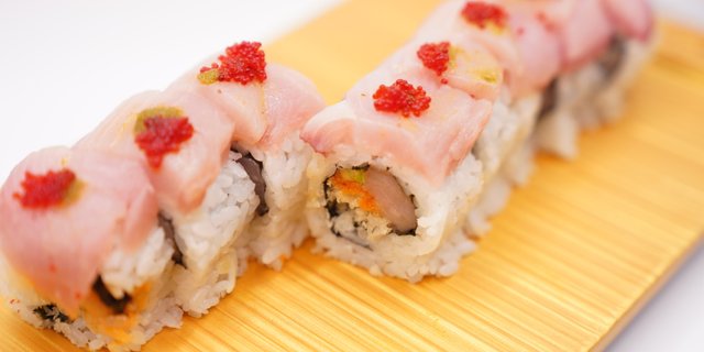 Double Yellowtail Roll