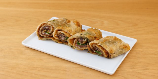 Scallion Pancake Beef Roll