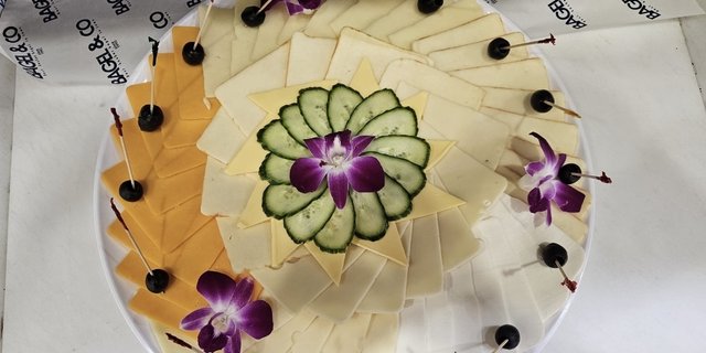 Hard Cheese Platter