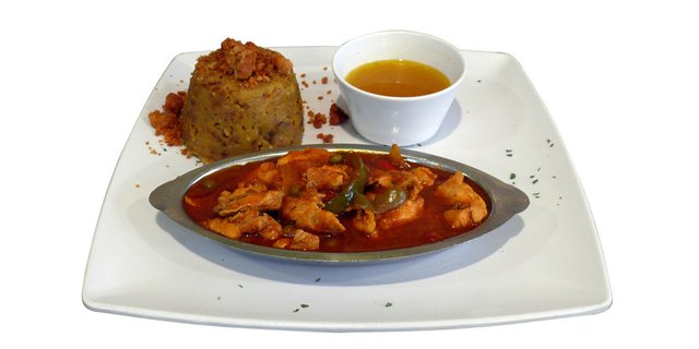 Mofongo w/ Chicken In Tomato Sauce