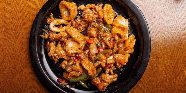 Spicy Hawaiian Calamari