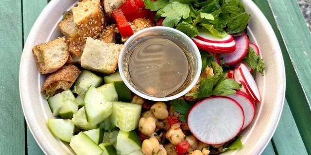 Fattoush Quinoa Bowl