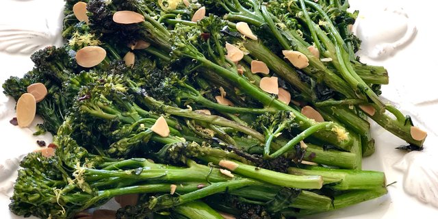 Broccolini Tray