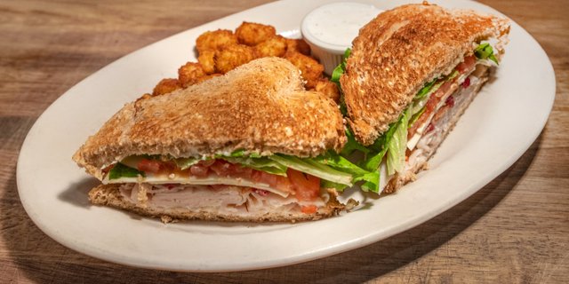 Turkey B.L.T Sandwich