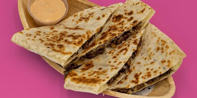 Regular Quesadilla
