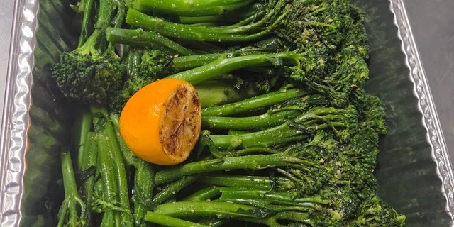 Broccolini w/ Charred Lemon