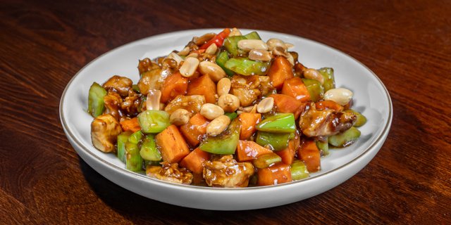 Chicken w/ Cashews