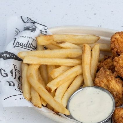CHICKEN NUGGETS 8 PC BOX