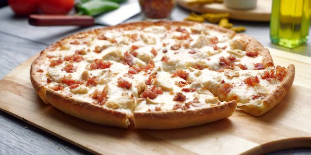Chicken Bacon Ranch Pizza