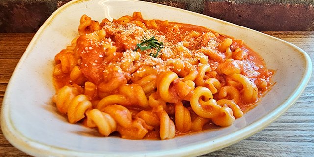 Gemelli Pasta w/ Cream Sauce