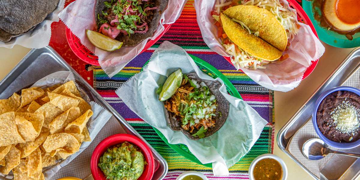 De Nada Cantina
