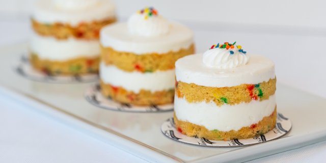 Funfetti Pastry Box