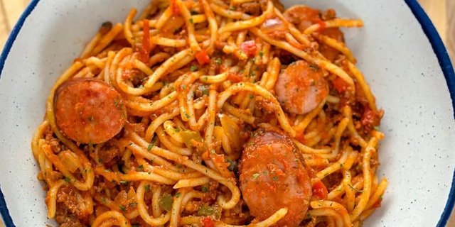 Individual Spaghetti & Sausage