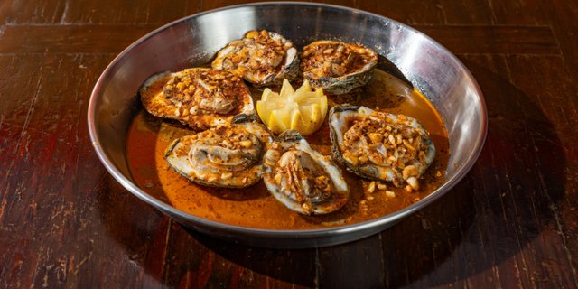 Steamed Oysters