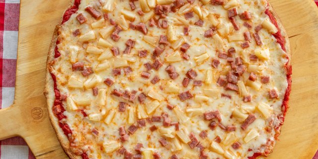 Hawaiian Pizza