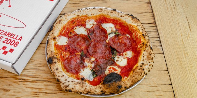 Bee Sting Pizza