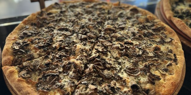 Forest Shroomin' Pizza Pie